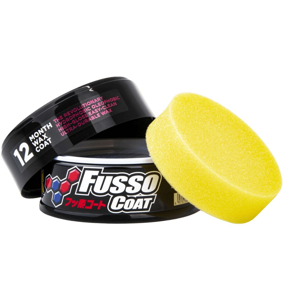 Offene Dose der Soft99 Fusso Coat 12 Month Wax Dark Wachsversiegelung mit Schwamm