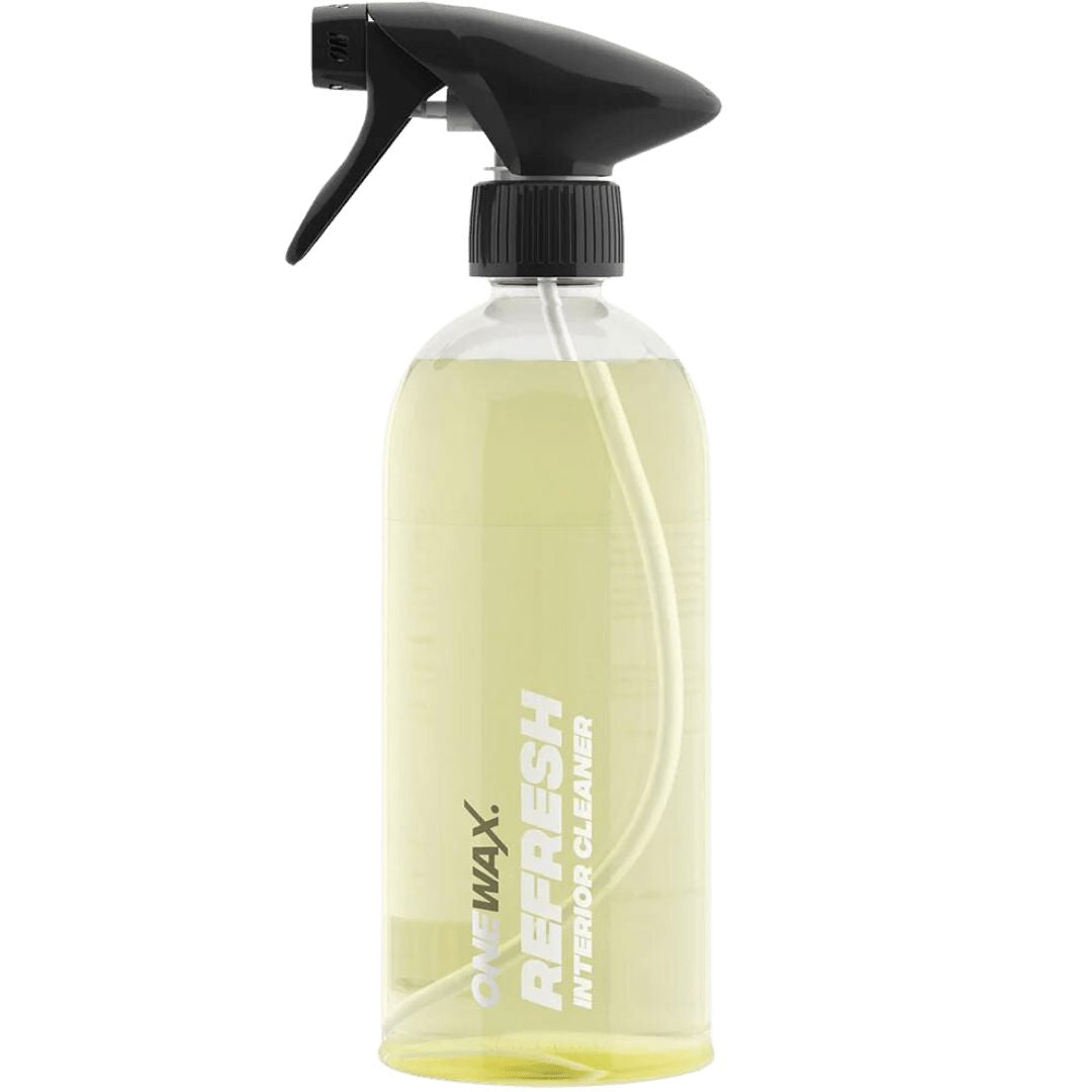 Die 500 Milliliter Sprühflasche des OneWax Refresh Interior Cleaner Allzweckreiniger