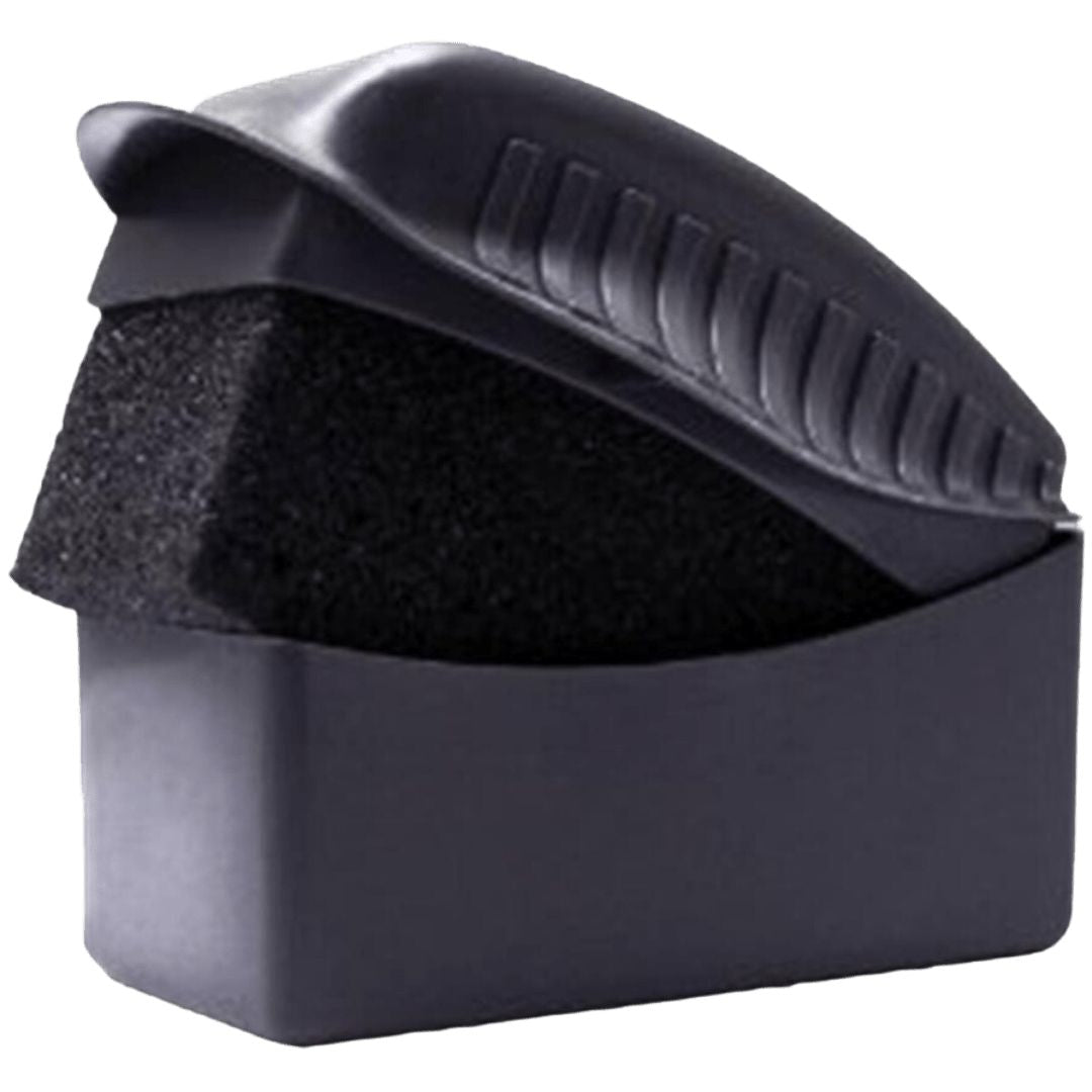 Der Meguiars Tire Dressing Pad Reifenapplikator