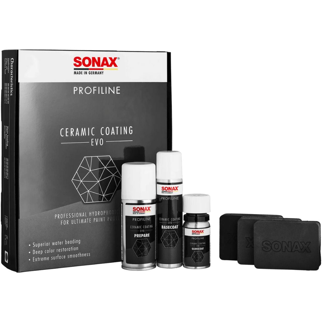 Die Sonax Profiline Ceramic Coating Evo Set Keramikversiegelung mit Verpackung und Applikatoren