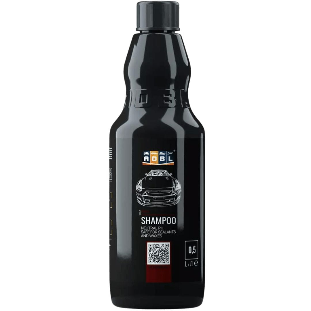 Die 500 Milliliter Flasche des ADBL Shampoo Autoshampoo