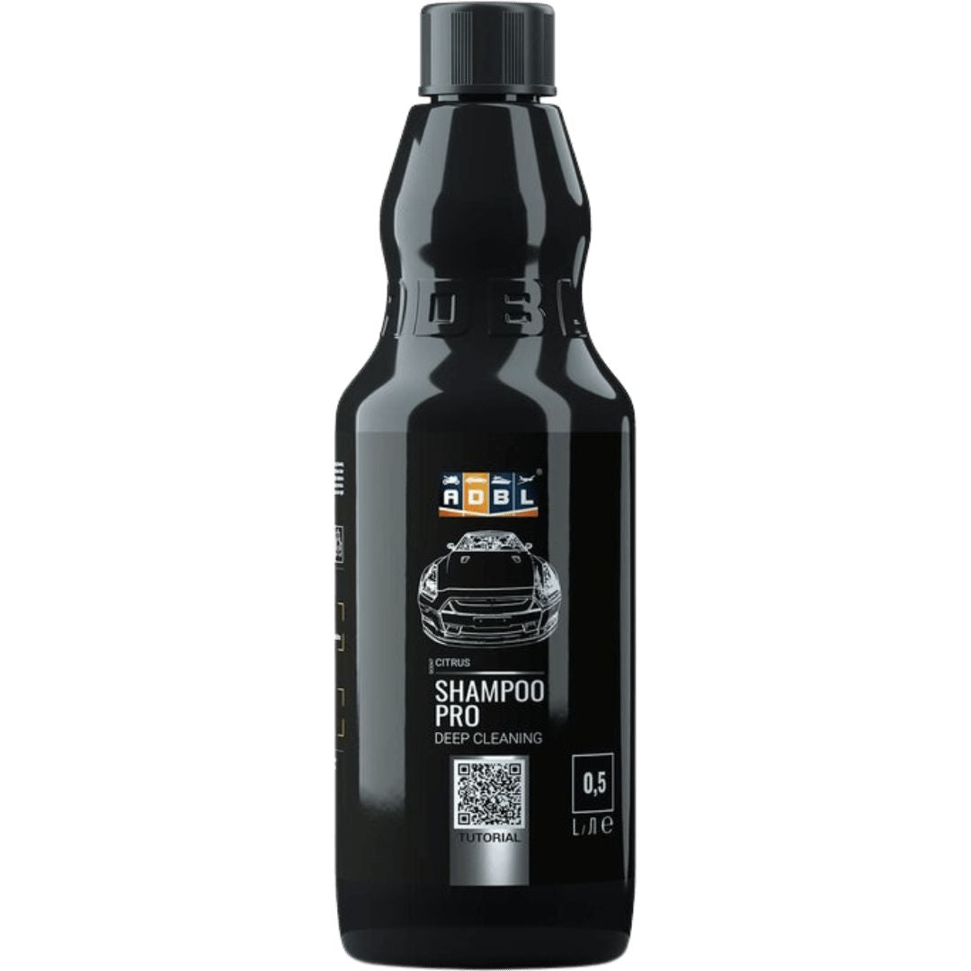 Die 500 Milliliter Flasche des ADBL Shampoo Pro Autoshampoo