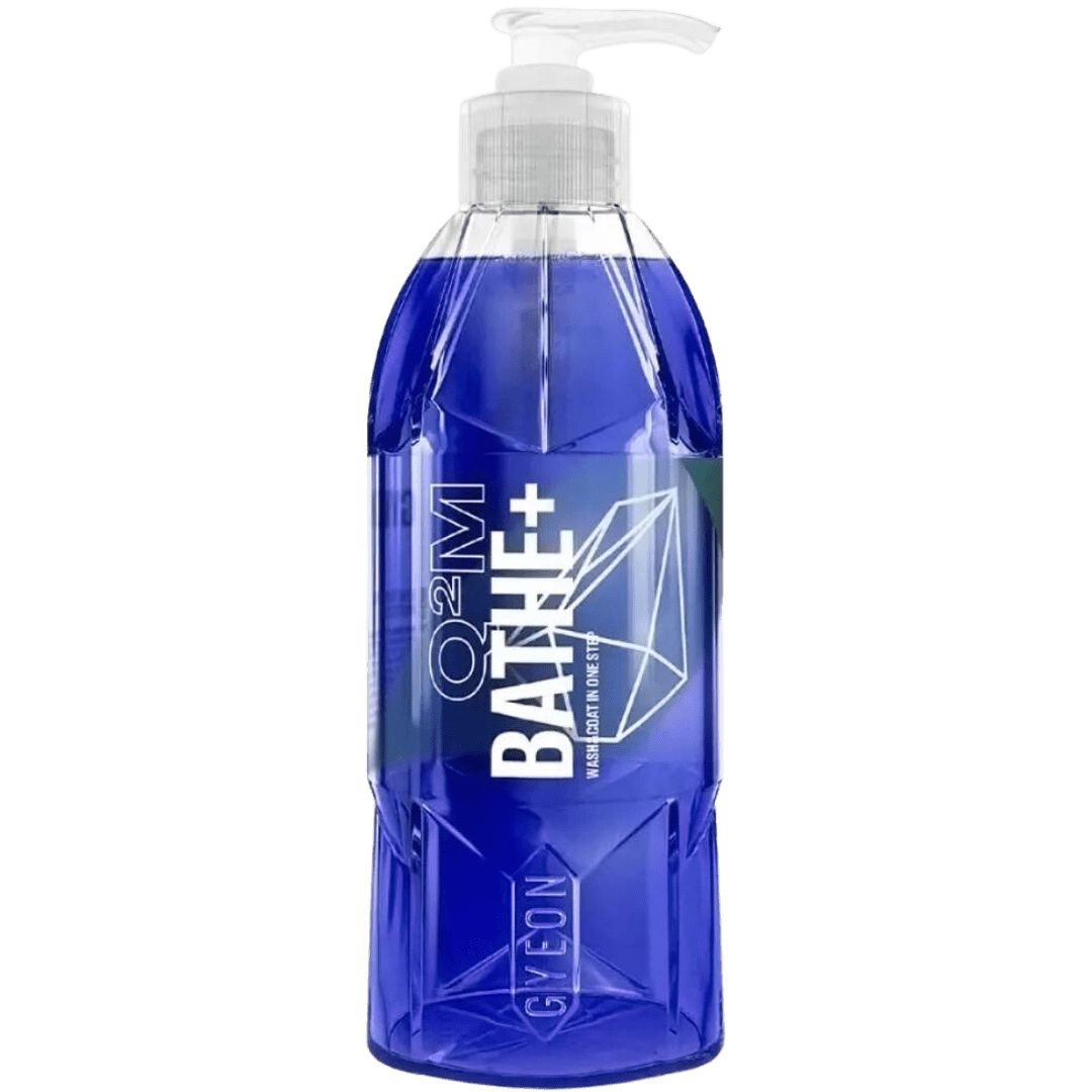 Die 400 Milliliter Flasche des Gyeon Q²M Bathe+ Autoshampoo