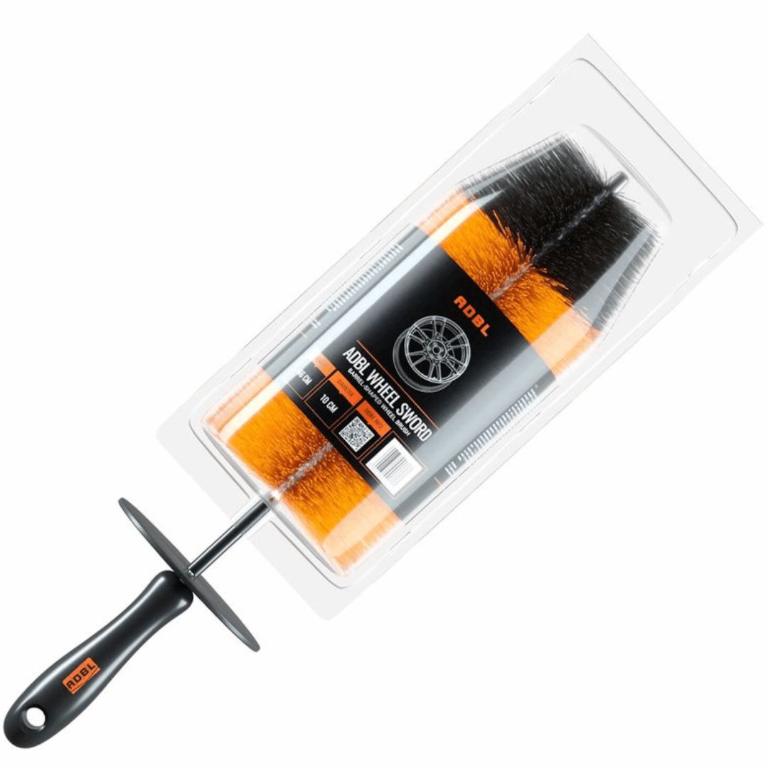 Die ADBL Wheel Sword Felgenbürste in der Verpackung