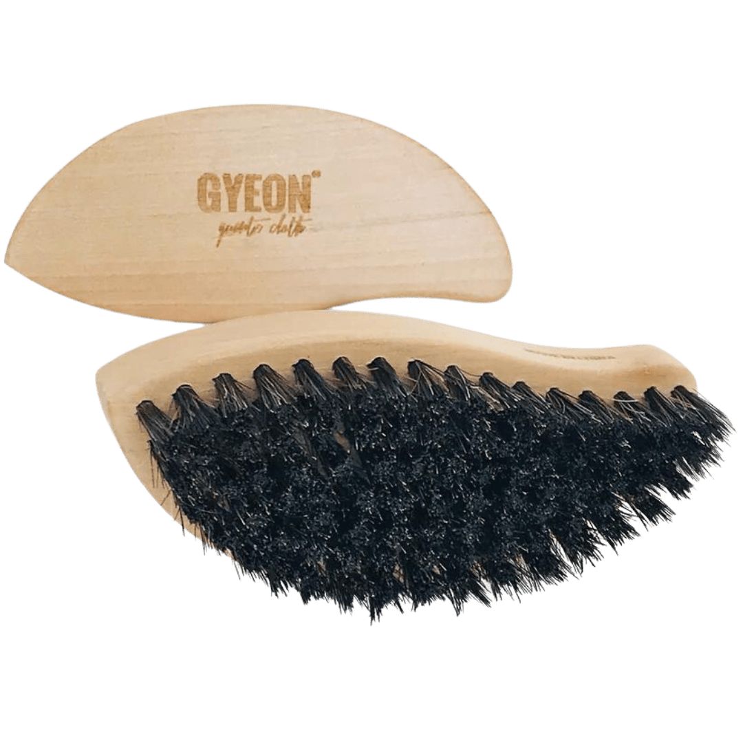 Die Gyeon Q²M Leather Brush Lederbürste