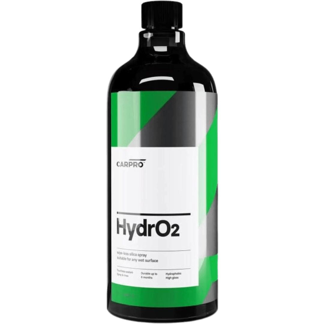 Die 1 Liter Flasche der CarPro HydrO2 Nassversiegelung