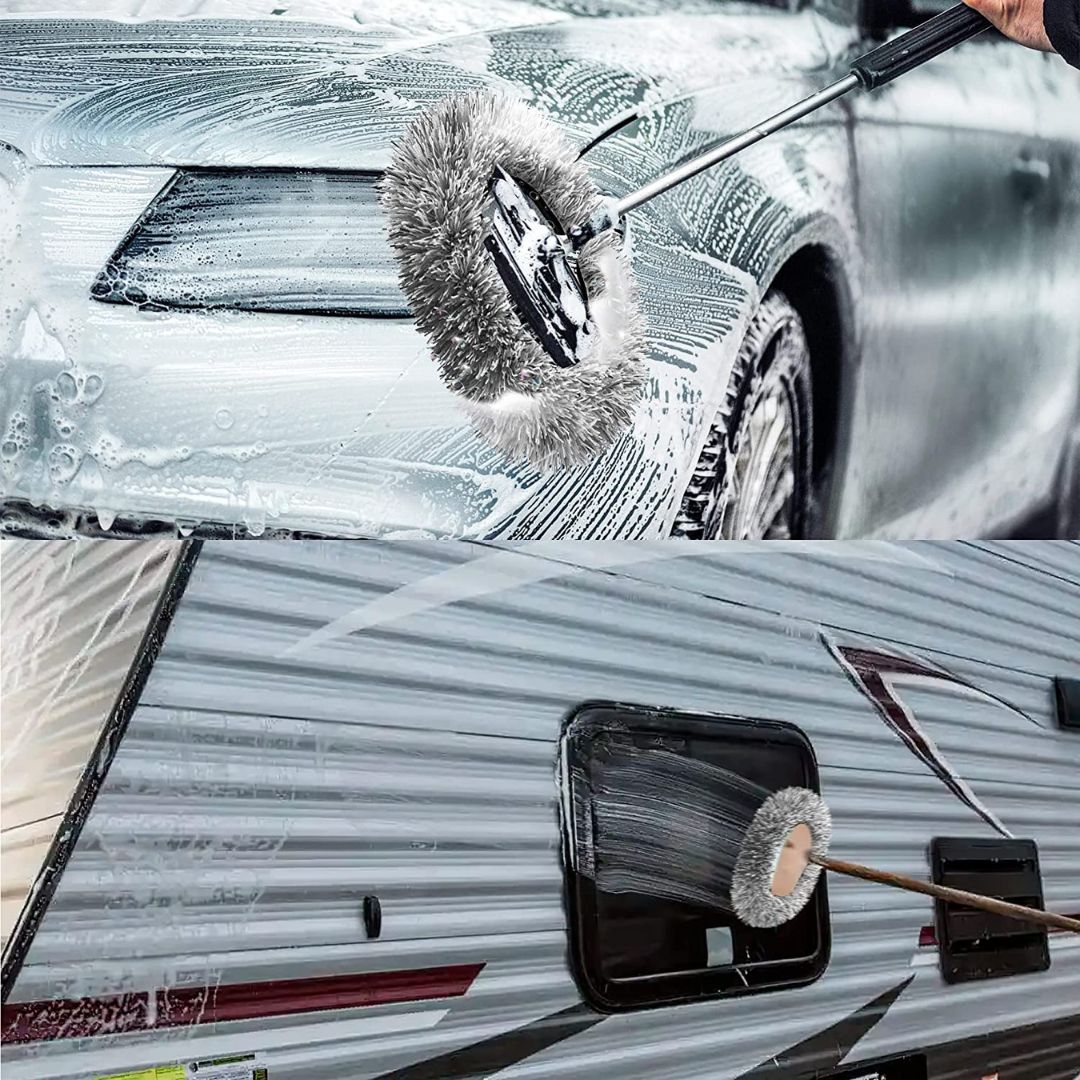 Der Andrado Brush Cover Premium Waschbürstenüberzug gleitet über einen Wohnwagen